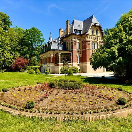 Chateau De Moliens Exteriér fotografie