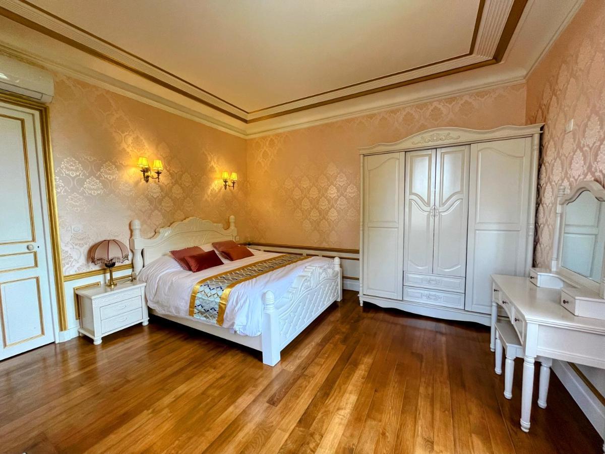 Chateau De Moliens Exteriér fotografie