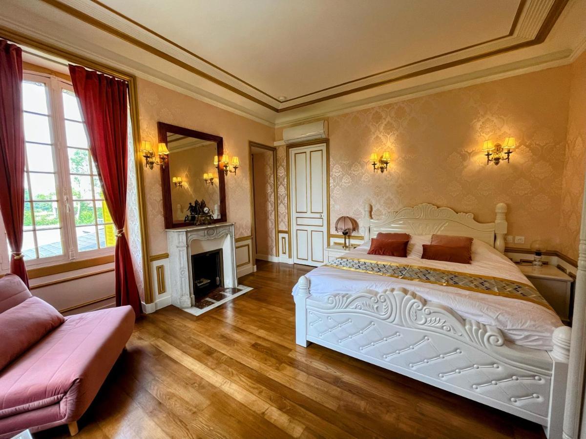 Chateau De Moliens Exteriér fotografie